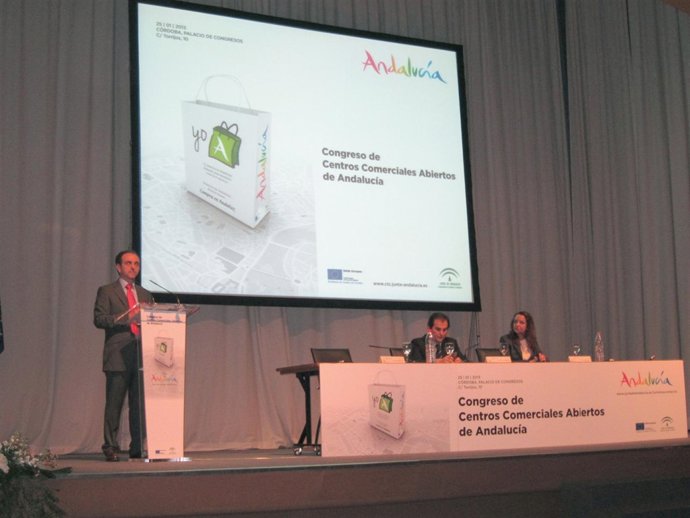 Inauguración del congreso sobre comercio en Córdoba