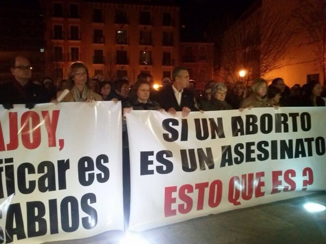 Manifestación en Alzira (Valencia) contra el kamikaze indultado