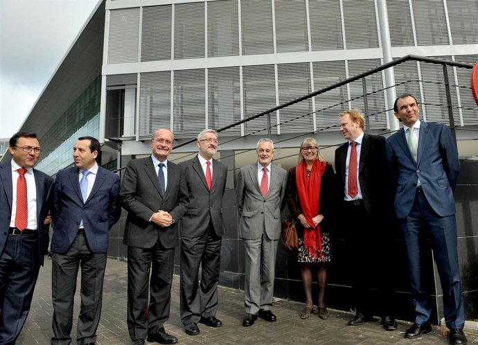 Griñán y De la Torre visitan las nuevas instalaciones de Ericsson en el PTA