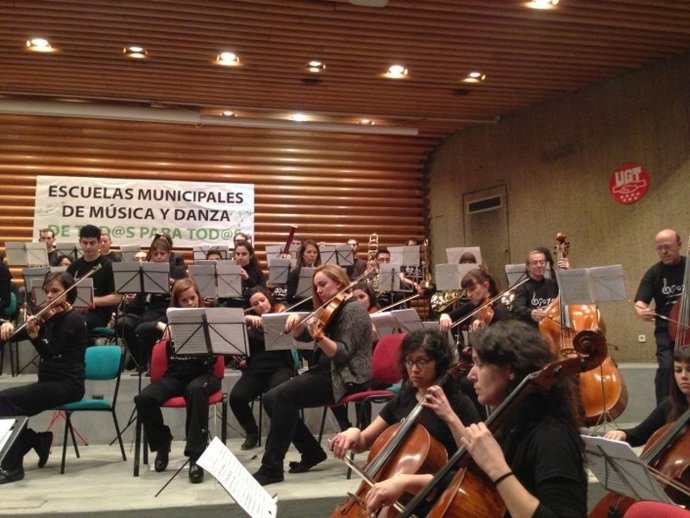 Concierto reivindicativo de profesores de escuelas municipales