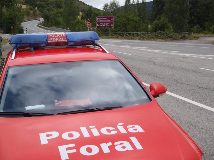 Vehículo De La Policía Foral.