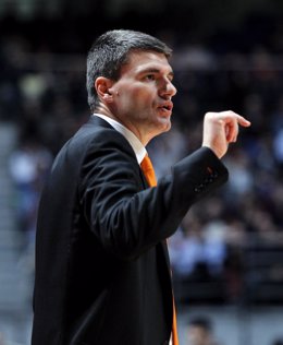 Velimir Perasovic entrenador valencia Basket 