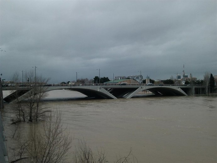 Crecida Ebro en Zaragoza.