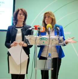 La consejera de Presidencia, Susana Díaz, hoy en rueda de prensa