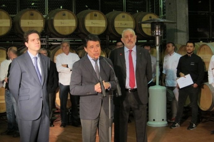 González en el acto de reconocimiento a cocineros de Madrid