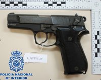 Detenida una pareja de 'narcos' que quería fugarse a Tailandia tras robar la mercancía a otro 'narco'