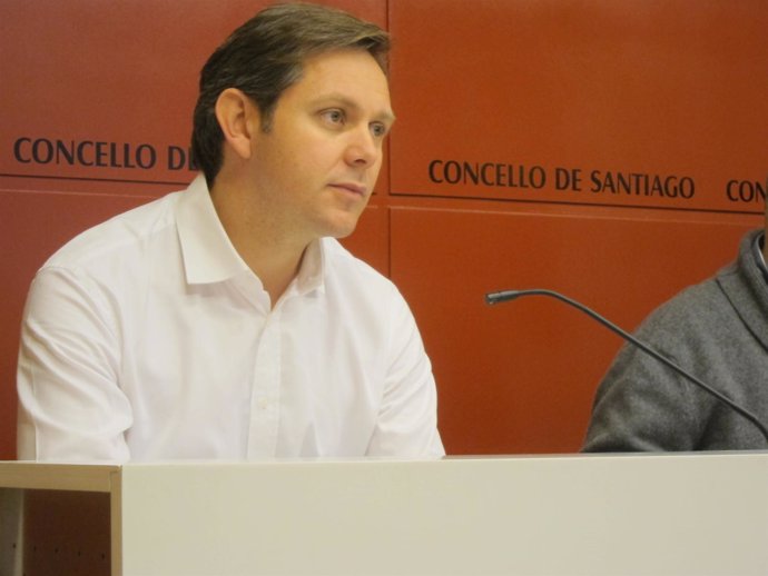 El portavoz del Grupo Municipal Socialista en Ames, José Miñones