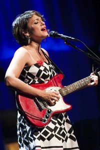 Norah Jones también actuará en los Oscar