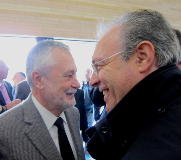 Griñán junto al secretario general del PSOE cordobés