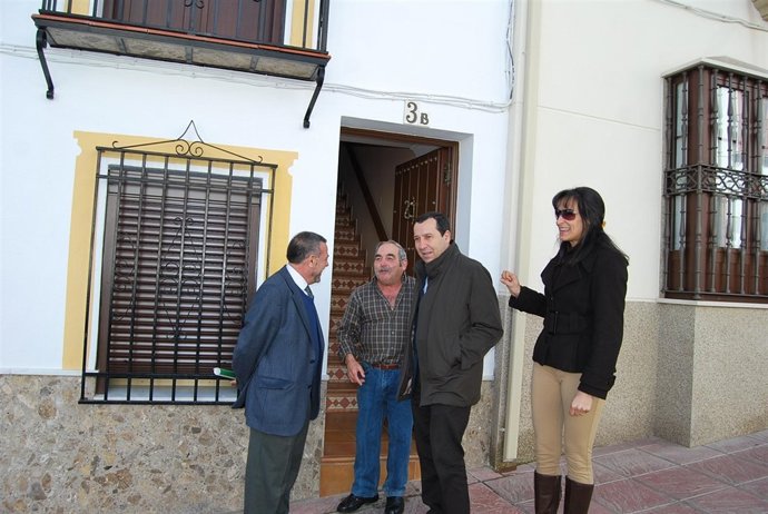 El delegado de Fomento, Manuel García, y el delegado de la Junta, Ruiz Espejo