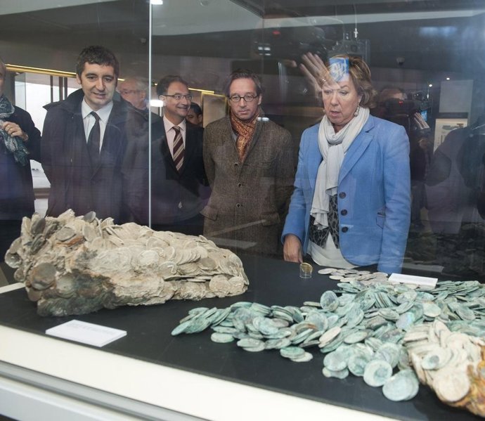 El consejero de Cultura y Turismo, Pedro Alberto Cruz, visita el ARQUA