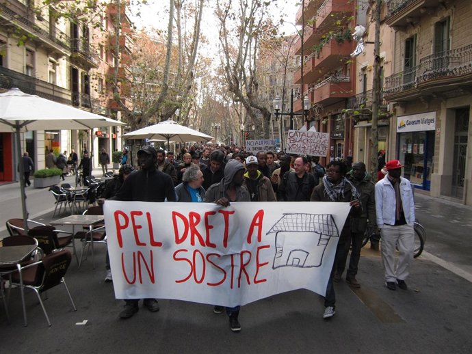 Manifestación en el Poblenou contra el desalojo de asentamientos