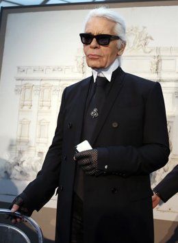 El diseñador alemán Karl  Lagerfeld