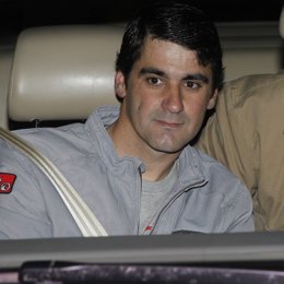 Jesulín De Ubrique Entrando En Casa De Belen Esteban