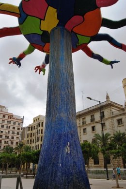 Escultura de Ripollés en la plaza Huerto Sogueros de Castellón