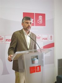 El PSOE pide que el Parlamento de Extremadura publique en su web la declaración del IRPF de los diputados