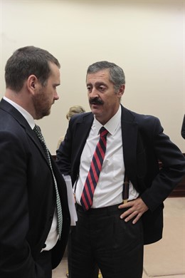 Vicente Ferrer (de frente)