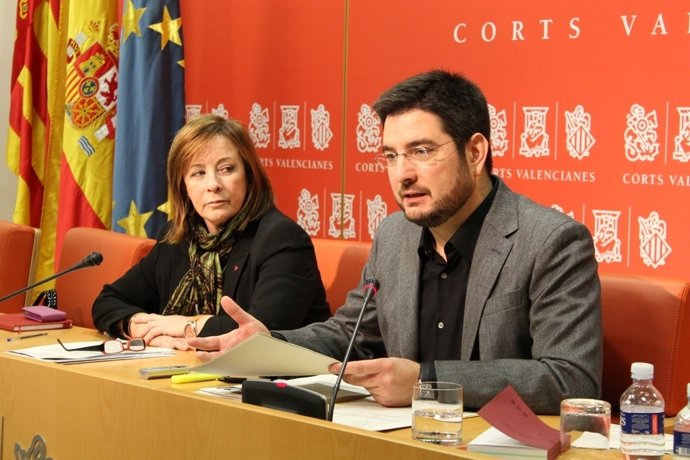 Marga Sanz e Ignacio Blanco en rueda de prensa