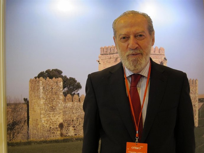Presidente de la Diputación sevillana, Fernando Rodríguez Villalobos, en Fitur