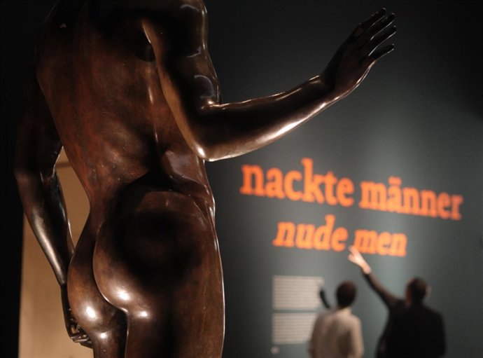 'Nude Men' 