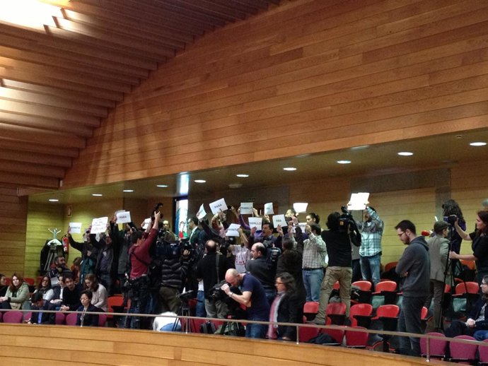 Desalojo en el Parlamento de Galicia