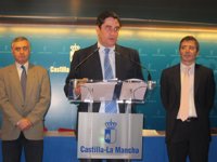 Echániz: el auto refuerza los principios y argumentos del Gobierno