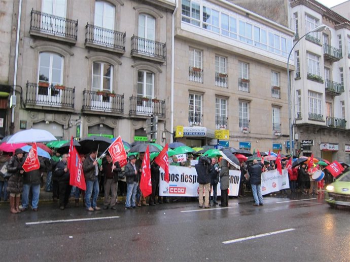 Protesta de los trabajadores de entidades nacionalizadas en Santiago