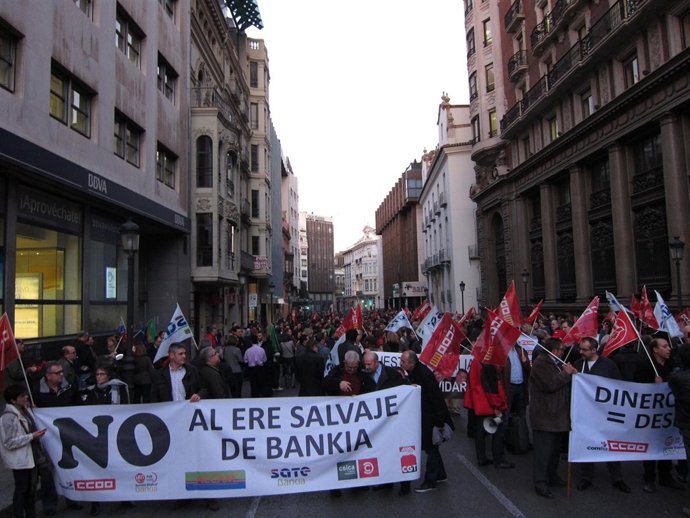 Protesta a las puertas de Bankia