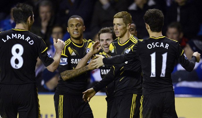 Tores y Mata, con el Chelsea