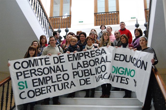 Encierro en la Delegación de Educación