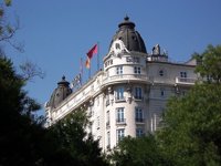 IU reprocha que Botella condone el 80% del IBI que deberían pagar hoteles de lujo mientras se los triplica a los vecinos