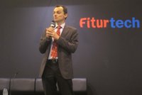 Fitur.- Pedro Duque ve posible que los viajes turísticos al espacio sean importantes para el turismo en España