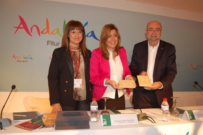 FOTOGRAFÍA. ANTONIO ROLDÁN DESTACA EL POTENCIAL DEL ITINERARIO OMEYA PARA REFORZ