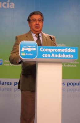 El presidente del PP-A, Juan Ignacio Zoido, hoy en rueda de prensa