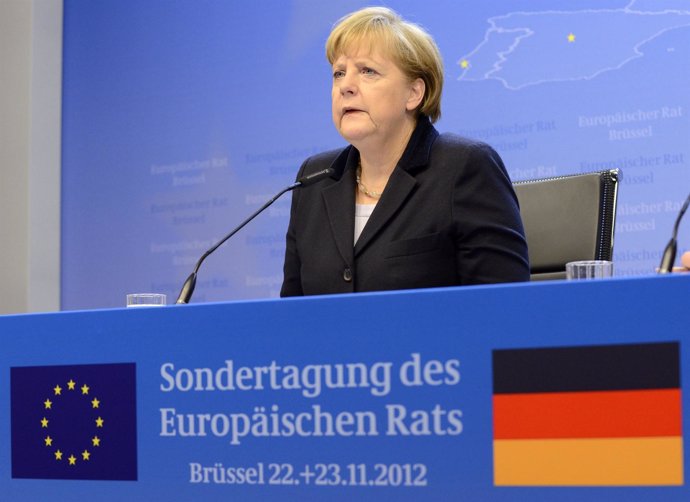 Angela Merkel comparece tras la cumbre sobre el presupuesto