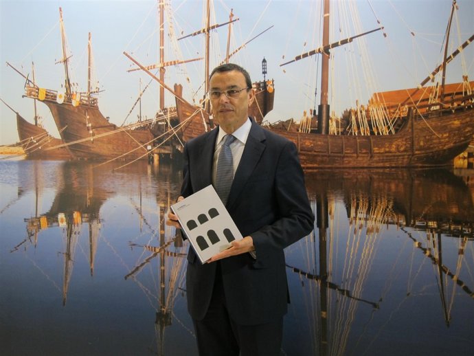 El presidente de la Diputación de Huelva, Ignacio Caraballo, en Fitur