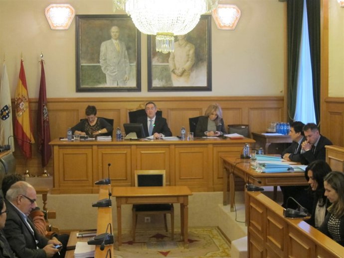 Pleno en el Ayuntamiento de Santiago