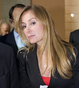 Esther Alcocer Koplowitz