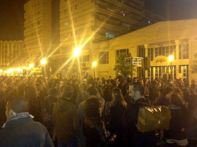 Concentración ante la sede del PP en Valencia.