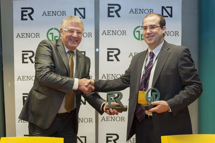 RAUL URBINA- info@raulurbina.Com