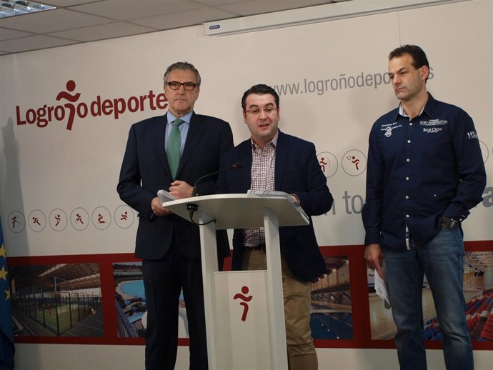 Merino, Royo e Ibáñez, en la presentación de la Memoria      