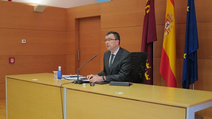 Ballesta en rueda de prensa