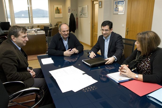 El consejero de Medio Ambiente y el alcalde de Astillero