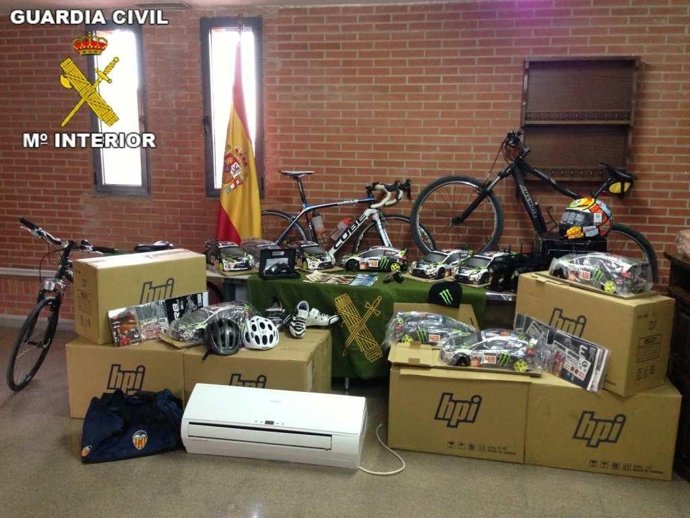 Material intervenido por la GC