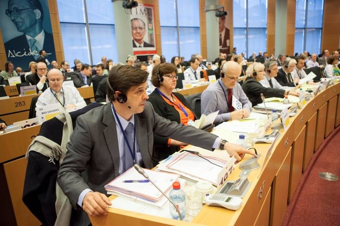 Consejero canario de Economía, Javier González Ortiz, en Bruselas