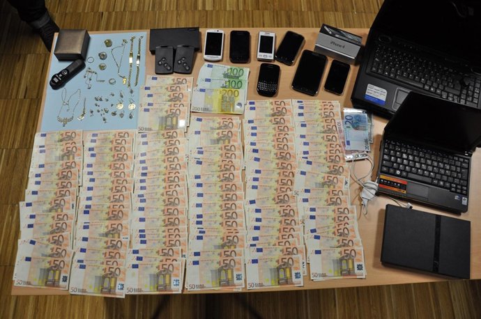 Detenidas en Vigo tres personas pertenecientes a una red de explotación sexual