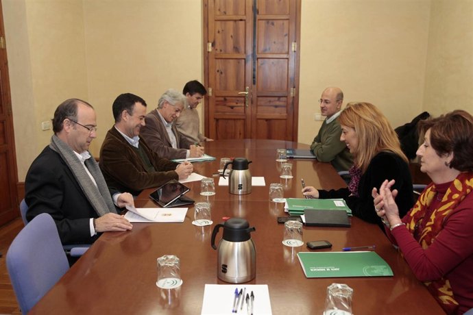 Reunión de Ayuntamiento y Junta para desbloquear la Plaza Vieja