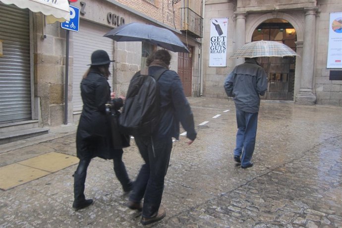 Lluvia, paraguas, temporal, frío, viento