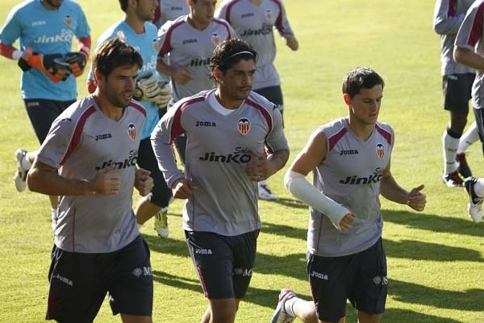 Albelda,Ever Banega y P.Piatti 