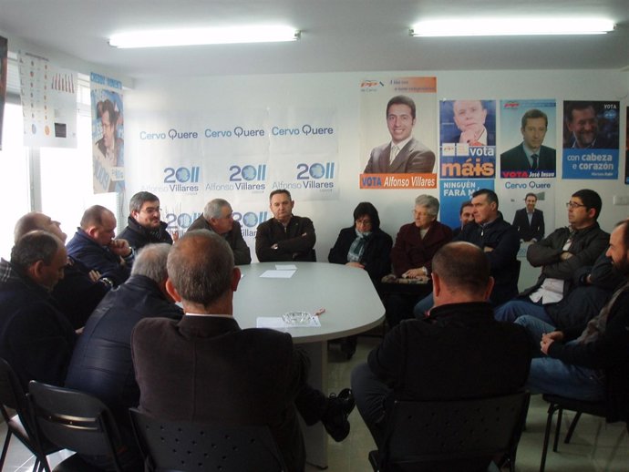 Reunión de representantes del PP de Lugo con sector pesquero     